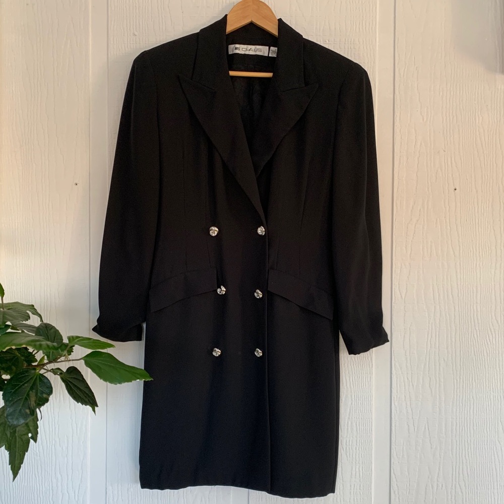 VINTAGE DRESS